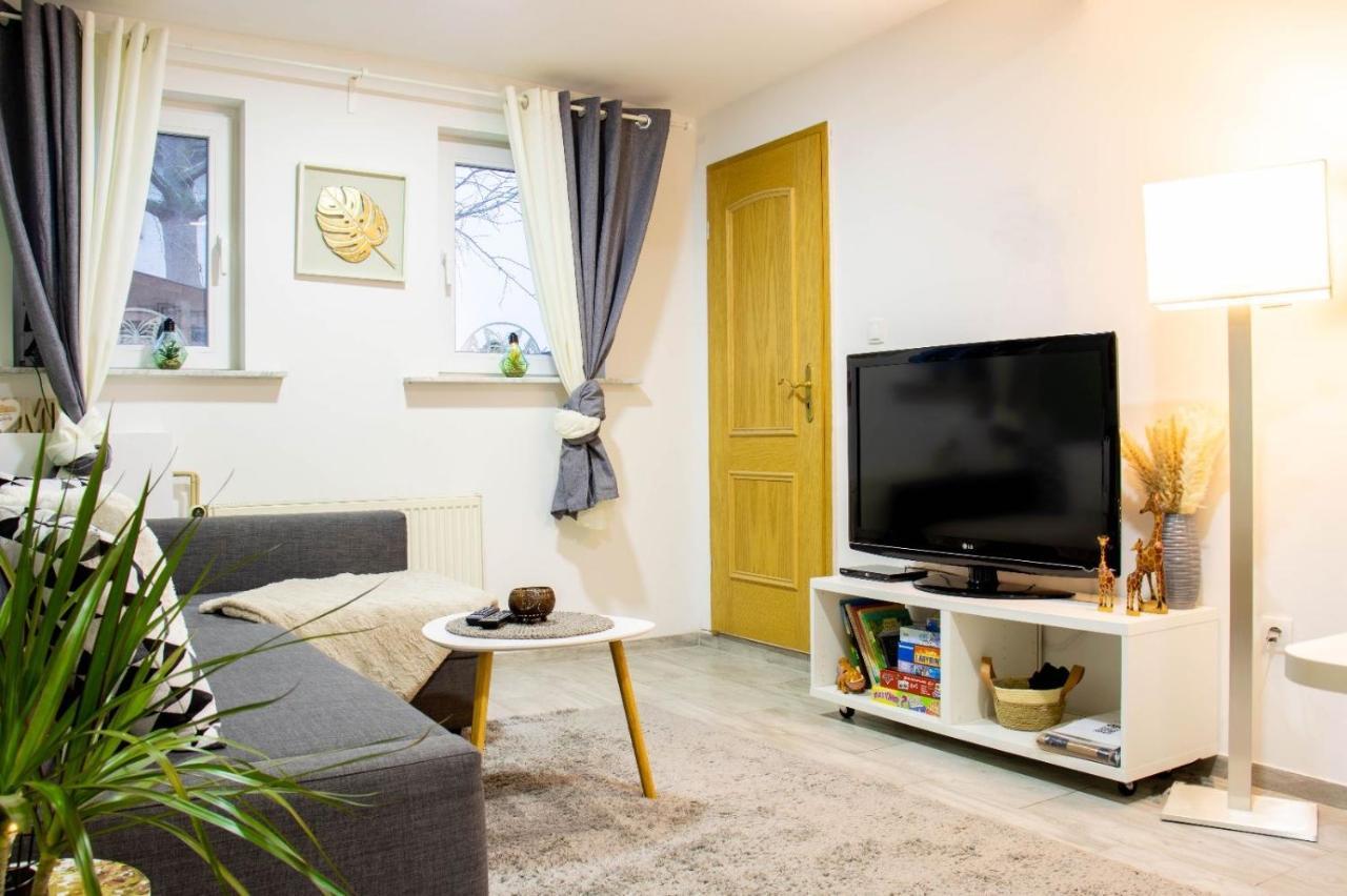 Kleine Gemuetliche Einliegerwohnung Mit Garten Und Pool Nordstemmen Exterior photo